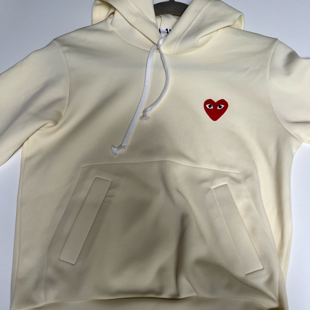 CDG heart logo sweatshirt